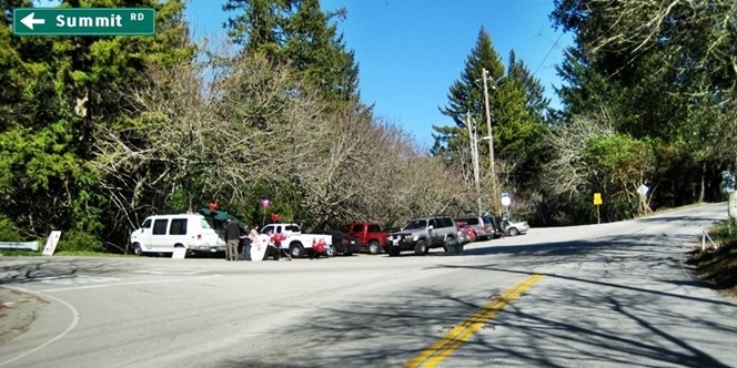 CLICK to continue: Left onto Summit Road from H17 N