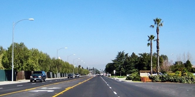 CLICK to continue: Los Gatos Blvd