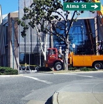 CLICK to EXIT RIGHT to Alma Road from University Avenue