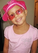 sofia pink hat and shades