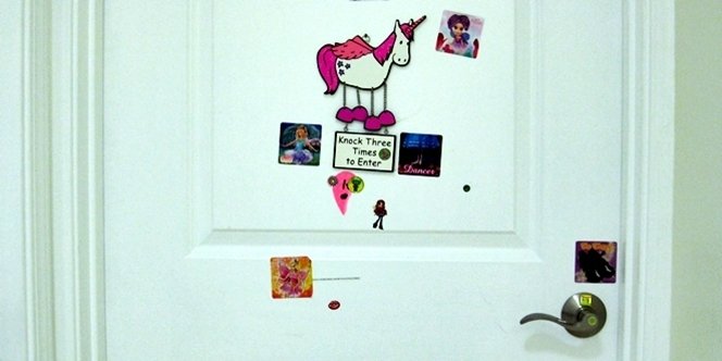 CLICK to continue: Sofia's bedroom door