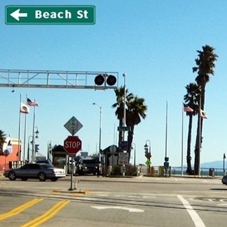 CLICK to go LEFT on Beach Street from Pacific Ave