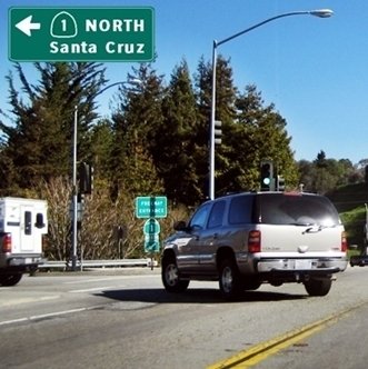 CLICK to go LEFT on Highway 1 North from Rio Del Mar Blvd