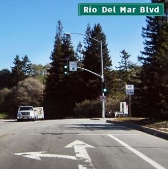 CLICK to continue on Rio Del Mar Blvd at Highway 1 North