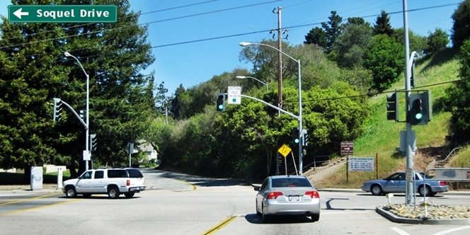 CLICK to continue: Left on Soquel Drive from Rio Del Mar Blvd